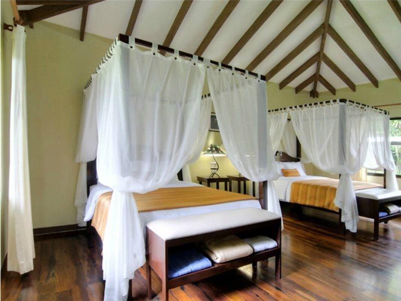 Manatus Hotel Tortuguero Exterior photo