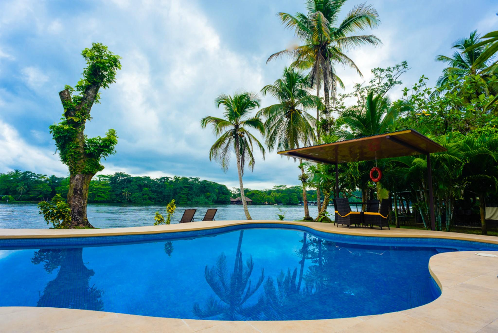 Manatus Hotel Tortuguero Exterior photo