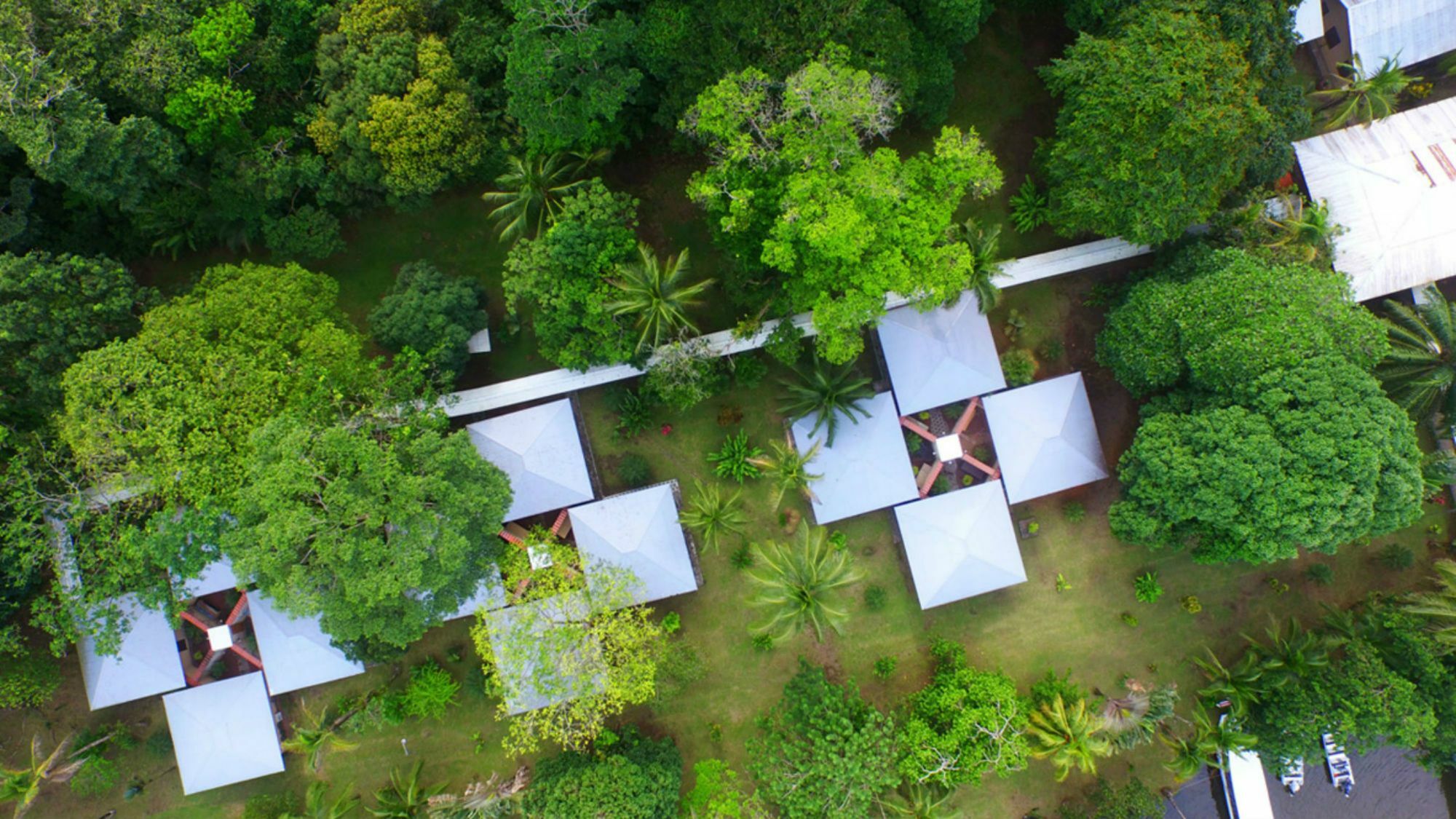 Manatus Hotel Tortuguero Exterior photo